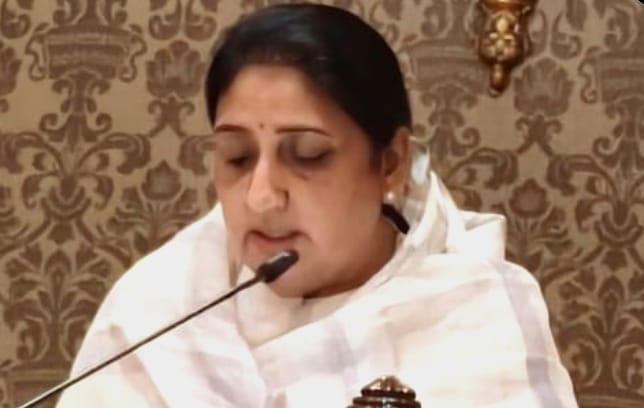सुनेत्रा पवार यांनी घेतली उपमुख्यमंत्रीपदाची शपथ; पहिल्या महिला उपमुख्यमंत्री
